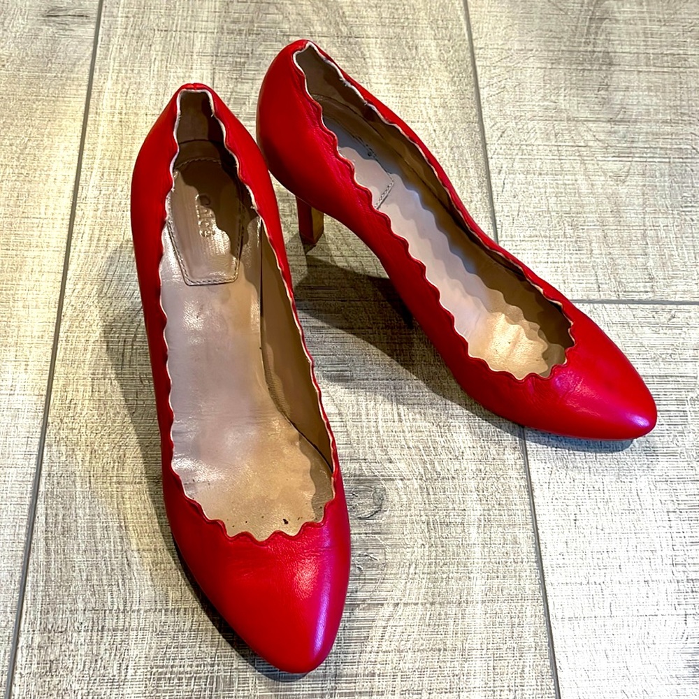 Authentic Chloe red leather Lauren scallop pump heels size 8